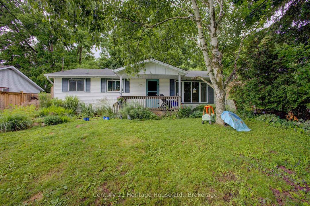 578 SADDLER STREET E, West Grey, אונטריו N0G 1R0, קנדה