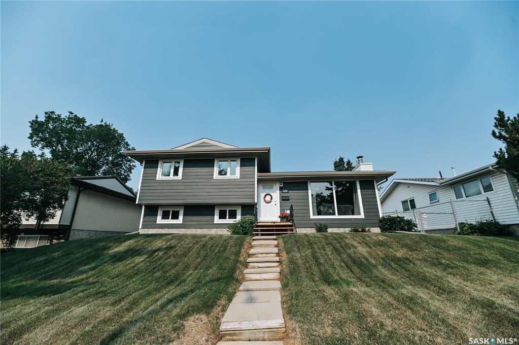 2605 15TH AVENUE E, Prince Albert, Saskatchewan S6V 6H4, Canada