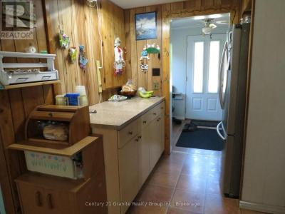 1053 BUTTERCUP DRIVE, Highlands East (monmouth), Ontario K0L 3C0, Canadá