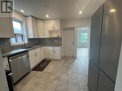 28 MONTCALM AVENUE, Toronto (briar Hill-belgravia), Ontario M6E 4N6, Canada