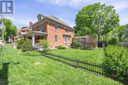 100 MATCHEDASH STREET NORTH, Orillia, Ontario L3V 4T8, Canada