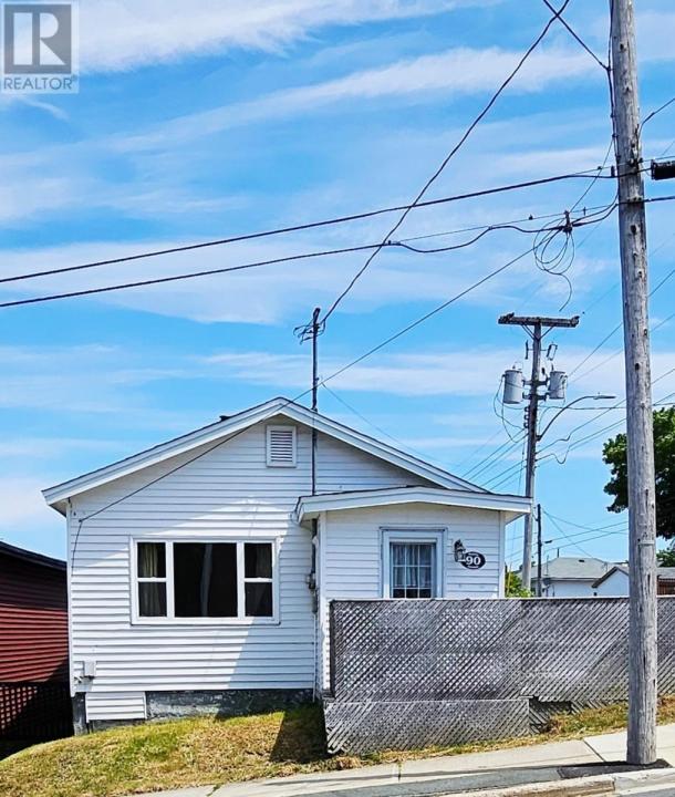 90 MAYOR AVENUE, S. John's, Terranova E Labrador A1C 4P9, Canada