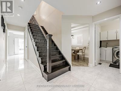 325 MARSHALL CRESCENT, Orangeville, Ontario L9W 4Y3, Kanada