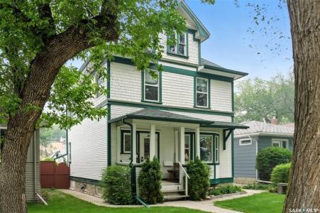 306 31ST STREET W, Saskatoon, Saskatchewan S7L 0P9, Canada