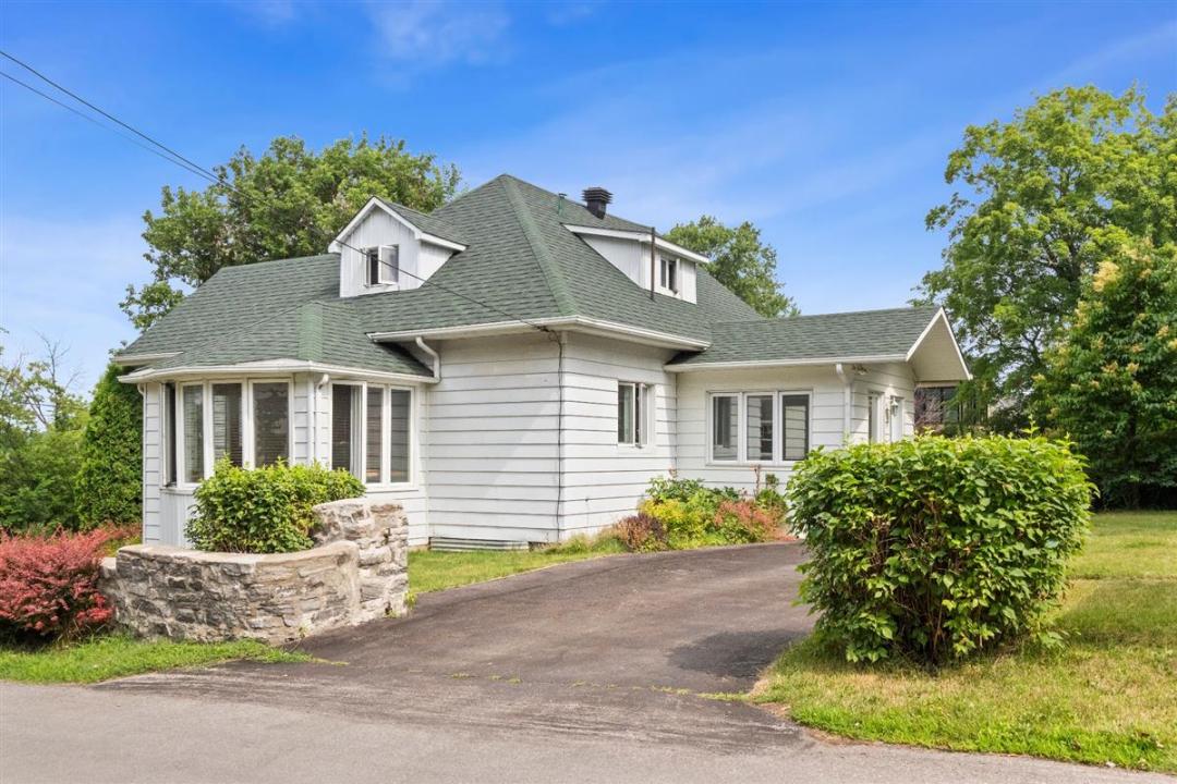 42A Boul. Salaberry N., Châteauguay, Québec J6J 4J9, Canada