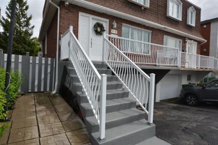 869 Rue Jetté, Montréal (LaSalle), קוויבק H8R 3Y6, קנדה