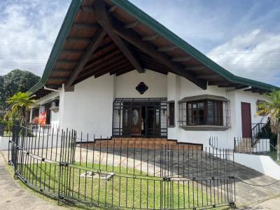 50 metros suroeste de la Rotonda El Farolito. casa #2967, Escalante Carmen San José, San José 00001, Costa Rica