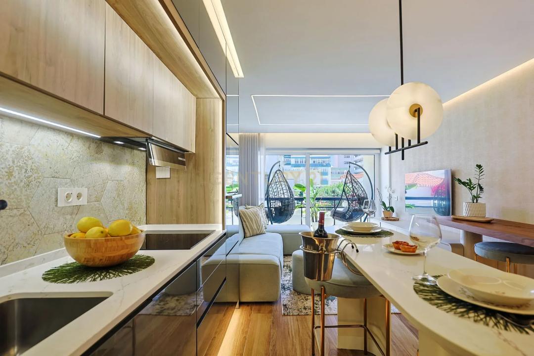 Almada, Setubal 2825-343, Portugal