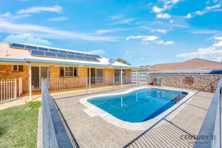 64 Cunnington Street, Bundaberg East, QLD 4670, Australia