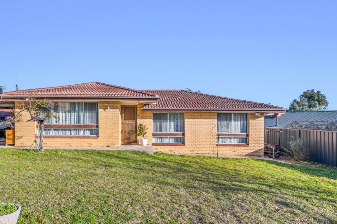 6 Perkins Road, Morphett Vale, SA 5162, Australia