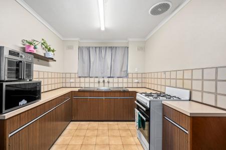 6 Perkins Road, Morphett Vale, SA 5162, Australia