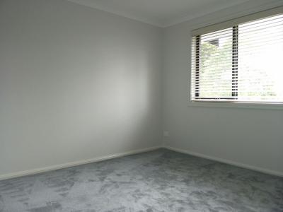 6 Erica Crescent, Georges Hall, NSW 2198, Australia