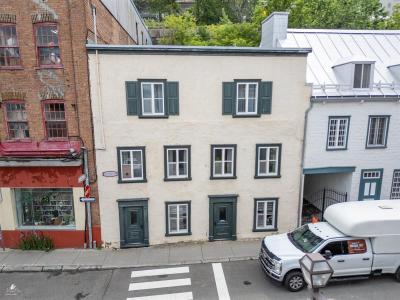 895A Rue St-Vallier E., Québec (La Cité-Limoilou), Quebec G1K 3P9, Canada