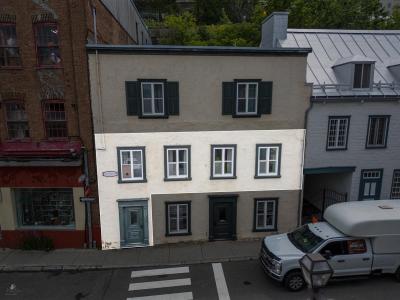 895A Rue St-Vallier E., Québec (La Cité-Limoilou), Quebec G1K 3P9, Canada