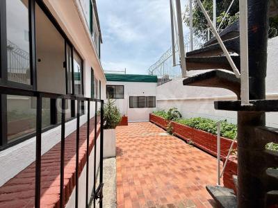 Calle Arcos Poniente 346,, Xochimilco, Ciudad De México 16050, Messico