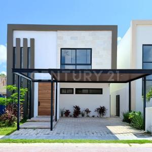 Vía Cumbres S/N,, Cancún/Benito Juárez, Quintana Roo 77560, Mexico