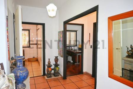 Luis Saenz Peña 1660, Constitución, Capital Federal 1135, Argentina