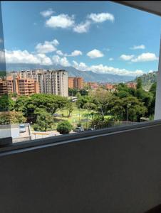 calle B Res. los Lirios, Caracas, Miranda 1080, Venezuela