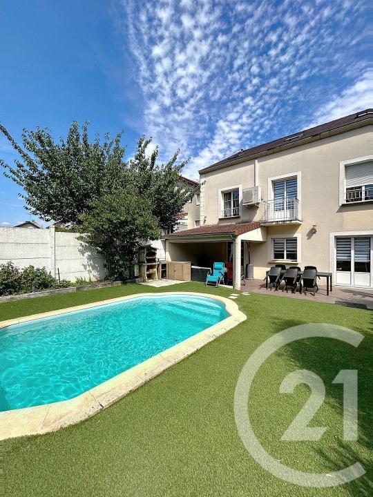 Villecresnes, Île-de-France 94440, فرنسا
