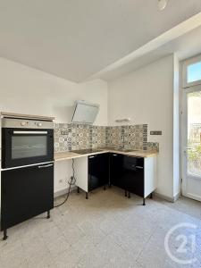 Moulins, Alvernia 03000, Francia