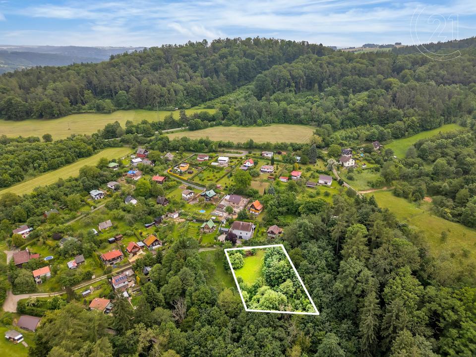 Nad Vinicí, Sázava, Benešov 100 00, 捷克共和國