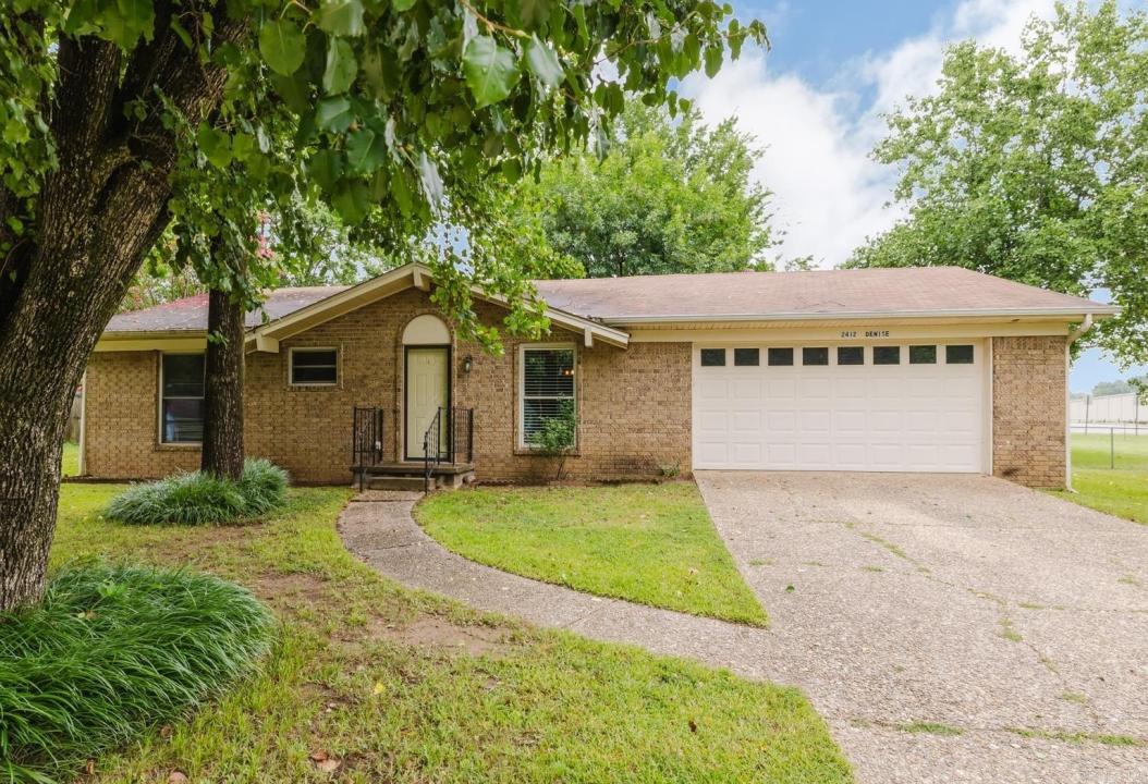 2412 Denise Drive, Benton, ארקנסו 72015, ארצות הברית של אמריקה 