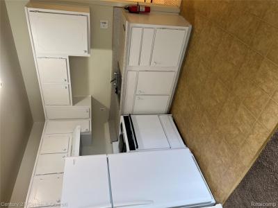 822 Biddle Avenue , 19, Wyandotte, 密西根州 48192, 美國