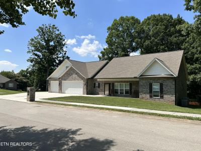 2310 Argonne Drive, Maryville, Tennessee 37804, USA