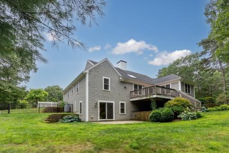 33 Overlook Circle, Plymouth, Massachusetts 02360, USA