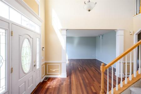 33 Avolet Court, Mount Sinai, 纽约州 11766, 美国