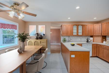 101 Wilson Drive, Port Jefferson Village, Нью-Йорк 11777, Соединенные Штаты