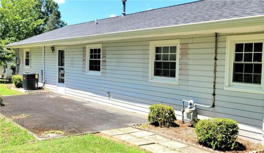 1210 Ellerbe Ct, Eden, North Carolina 27288