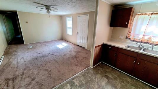 1210 Ellerbe Ct, Eden, North Carolina 27288