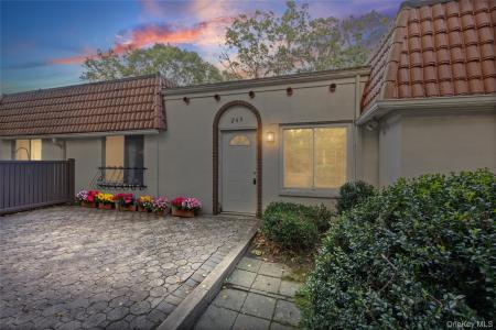 269 Brettonwoods Drive #269, Coram, Nova Iorque 11727, Estados Unidos