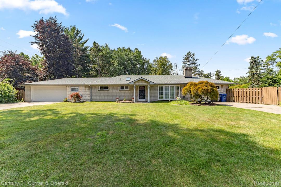 27275 Westland Road, Redford Charter Township, Michigan 48240, États-Unis