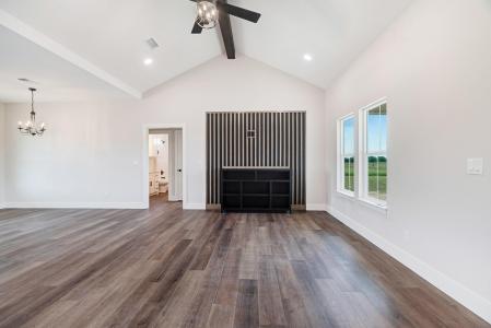 87 Private Road 12135, Paris, Texas 75460, USA