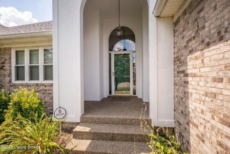 4920 Hunters Point Circle, Louisville, Кентуки 40216, Соединенные Штаты