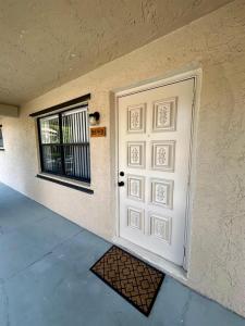 9649 NW 4th Street #5E, Coral Springs, Florida 33071, USA