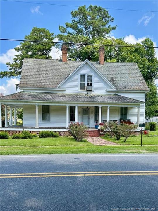 512 W. Main Street, Rowland, North Carolina 28383, USA