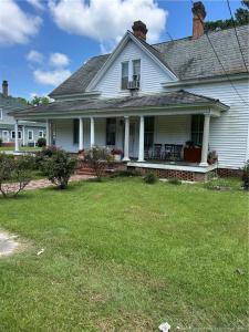 512 W. Main Street, Rowland, North Carolina 28383, USA