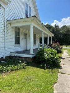 512 W. Main Street, Rowland, North Carolina 28383, USA
