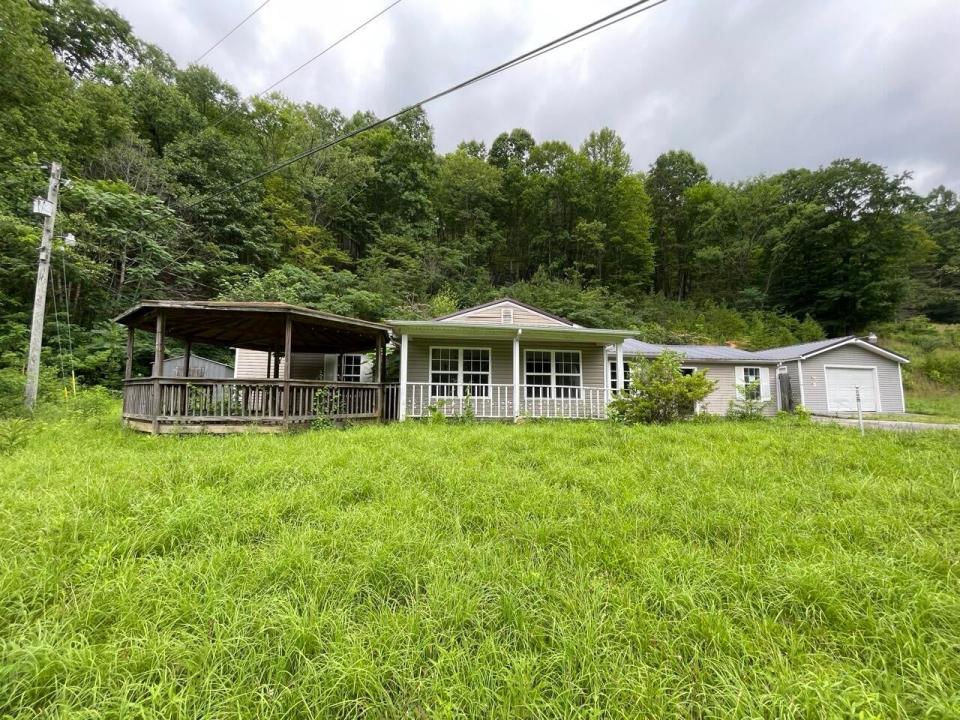 93 Bradfordtown Spur, Pineville, Kentucky 40977