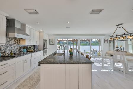101 Poinciana Ln, Largo, Florida 33770, USA