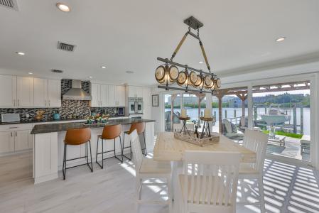 101 Poinciana Ln, Largo, Florida 33770, USA