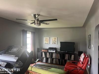 45260 Deshon, Utica, Michigan 48317, Estados Unidos