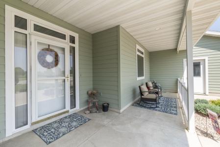 206 Brickyard Ct., Sheffield, Iowa 50475, États-Unis