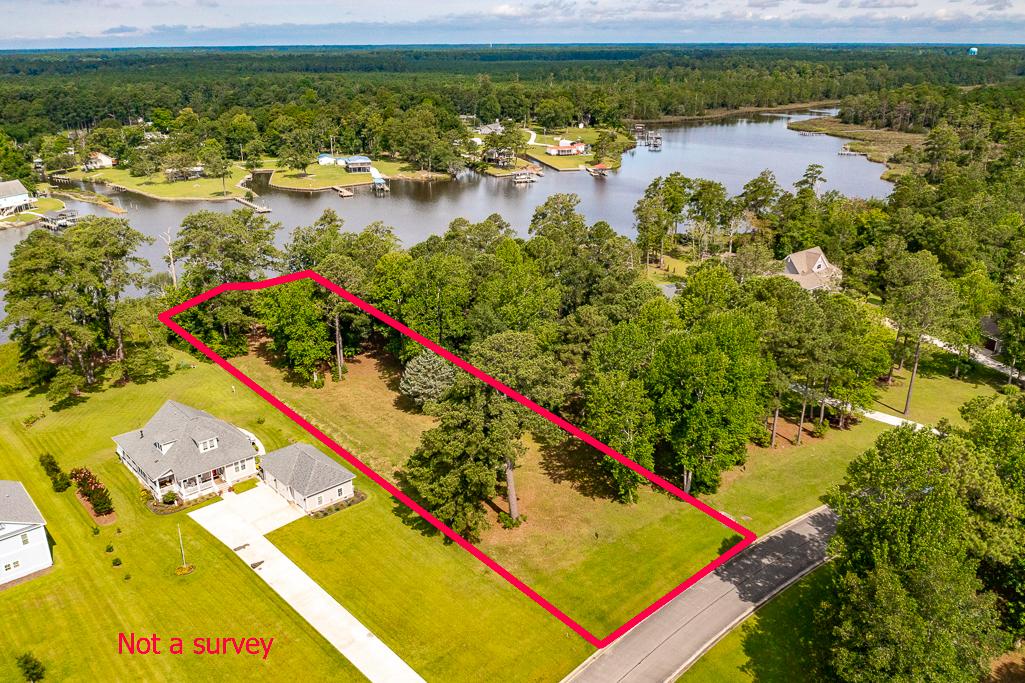376 Southern Plantation Drive S, Oriental, North Carolina 28571