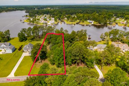 376 Southern Plantation Drive S, Oriental, North Carolina 28571
