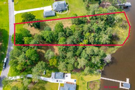 376 Southern Plantation Drive S, Oriental, North Carolina 28571