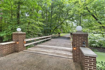10051 E Deer Run, Terre Haute, Indiana 47803